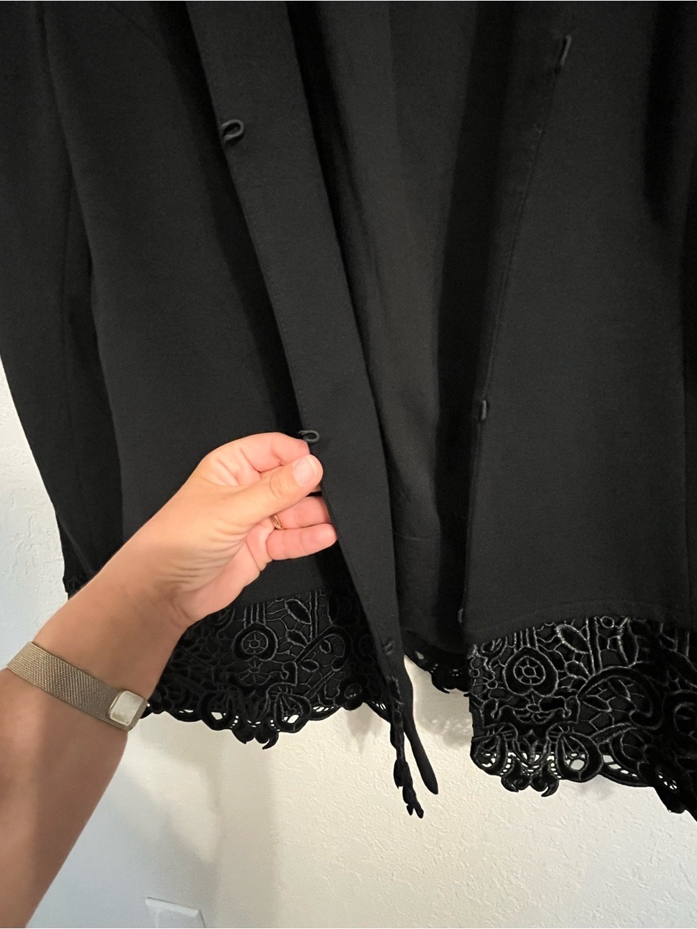 Chico’s 2 Black Ponte Knit Blazer US Lg 12/14 Floral Lace Cutwork Trim Jacket - Picture 8 of 11